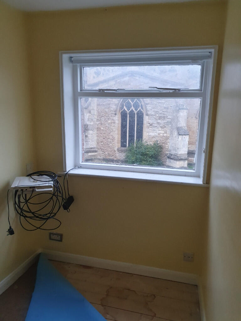 office or bedroom