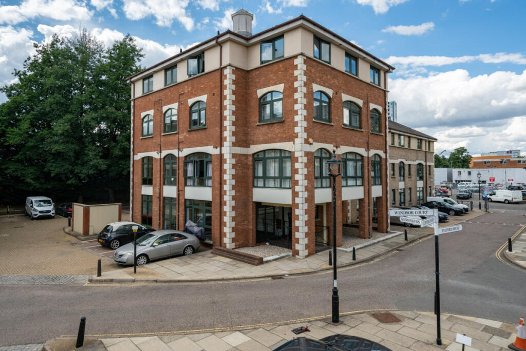 Main image of property: Corner Hall, Hemel Hempstead, HP3