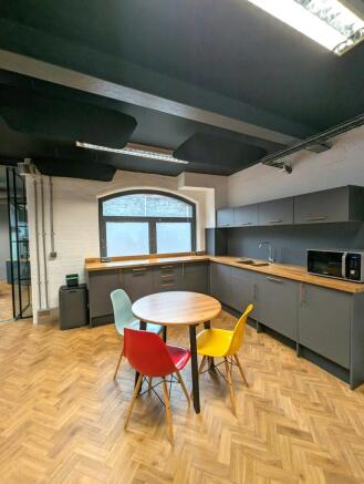 Kitchen v1.jpg