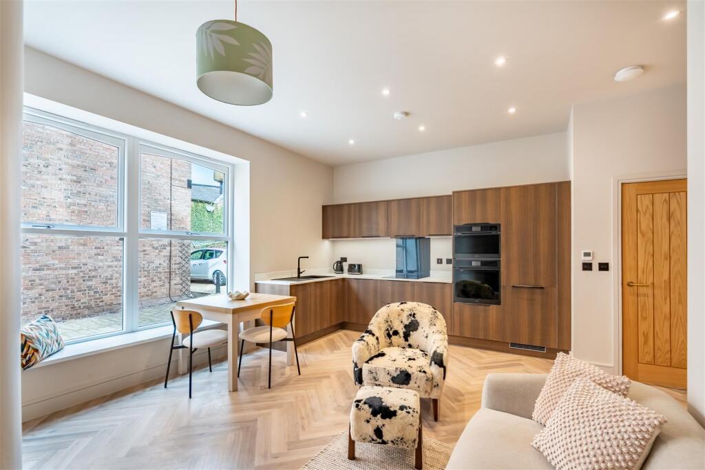 Main image of property: Aldwark, York