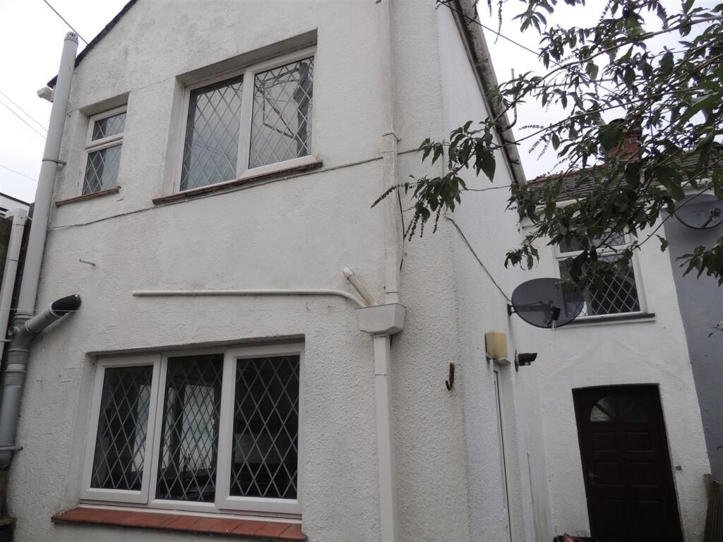 Main image of property: 108 Clifden RoadSt AustellCornwall