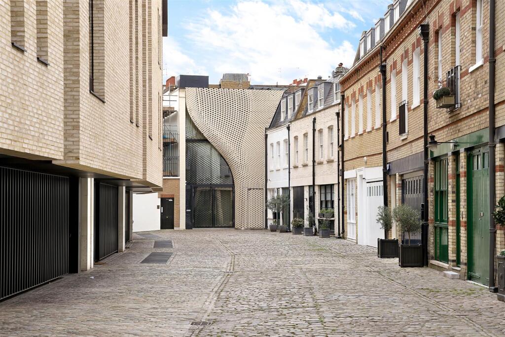 Main image of property: Grosvenor Crescent Mews, London