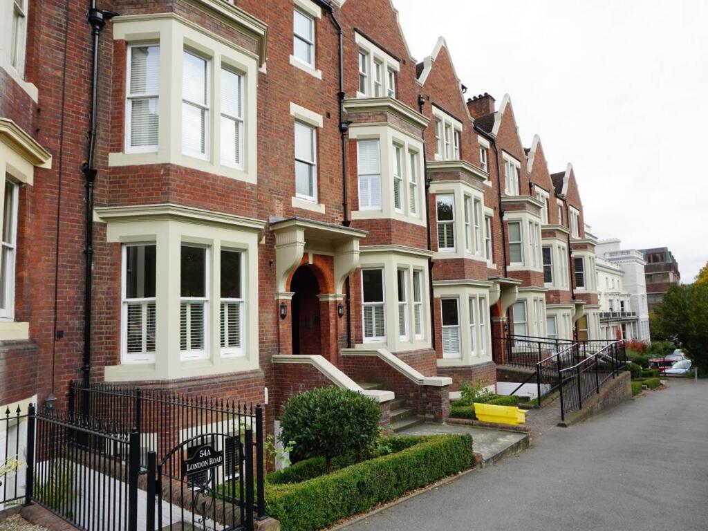 Main image of property: London Road, Balmoral House, TN1
