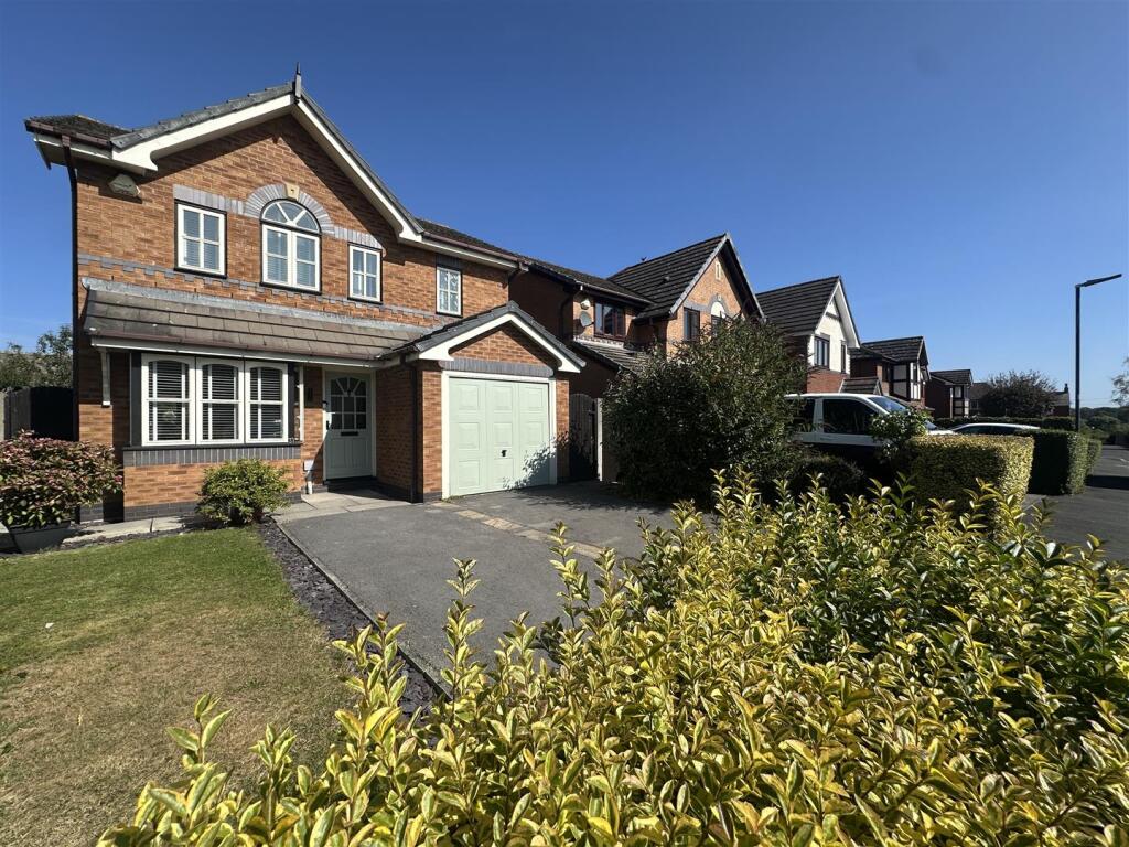 Main image of property: Meadoway, Tarleton, Preston