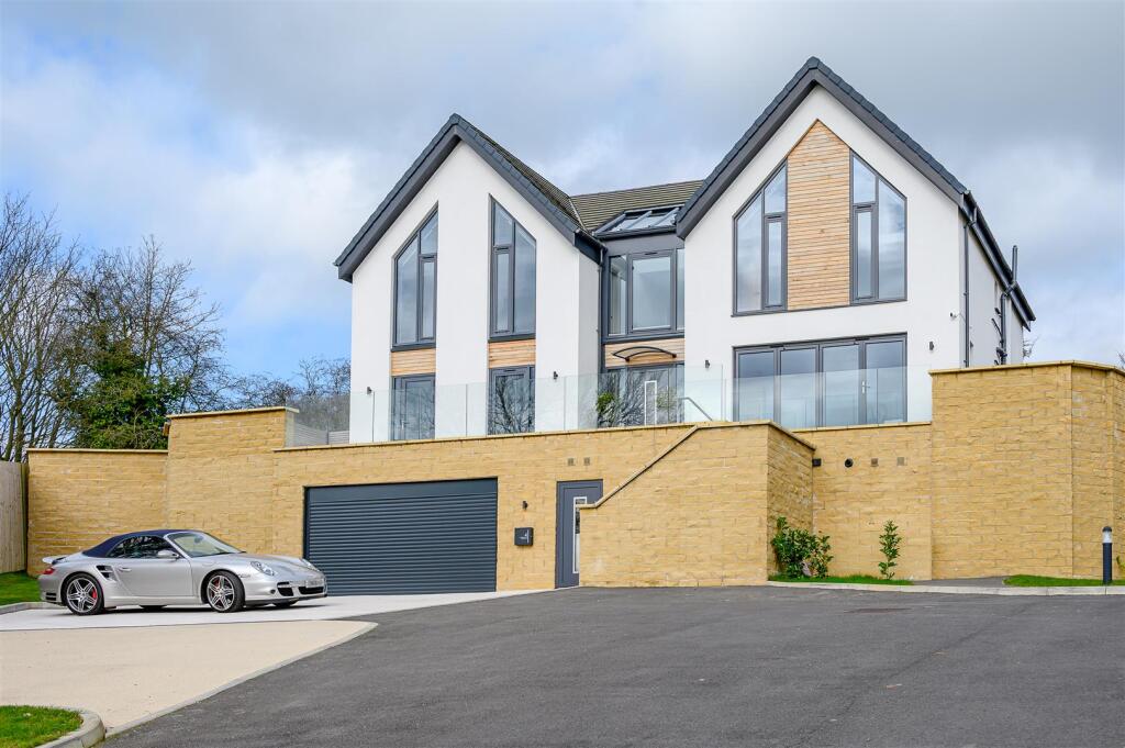 Main image of property: Western View, Pocklington, York YO42 2WP