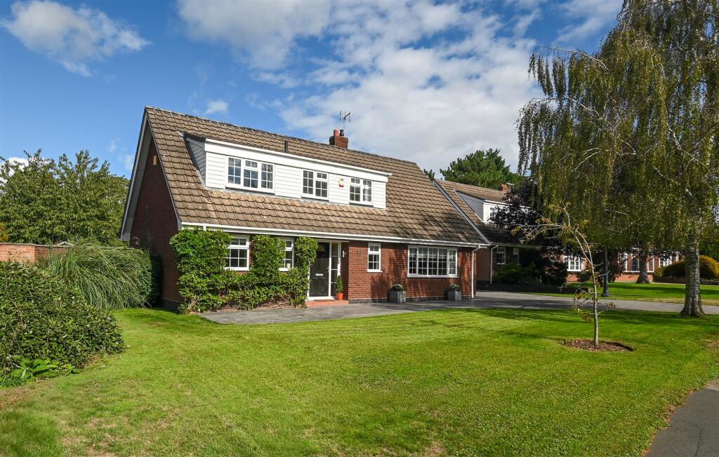 Main image of property: Park Road, Barton under Needwood, DE13