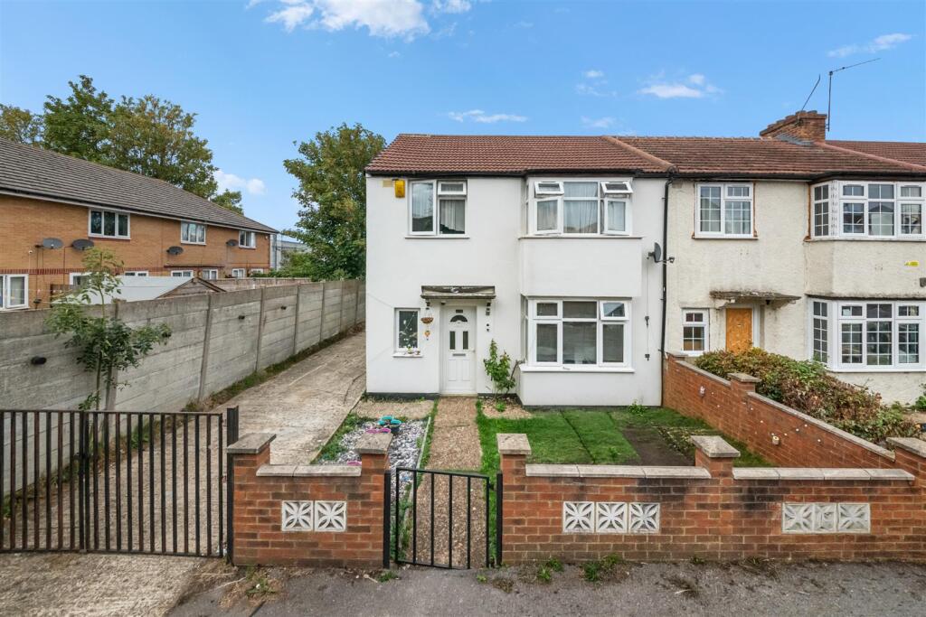 Main image of property: Richmond Crescent, Slough
