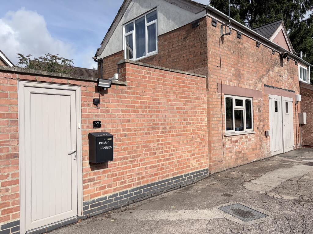 Main image of property: No 1 Coach House, Welcombe Road, Stratford-Upon-Avon, Warwickshire, CV37
