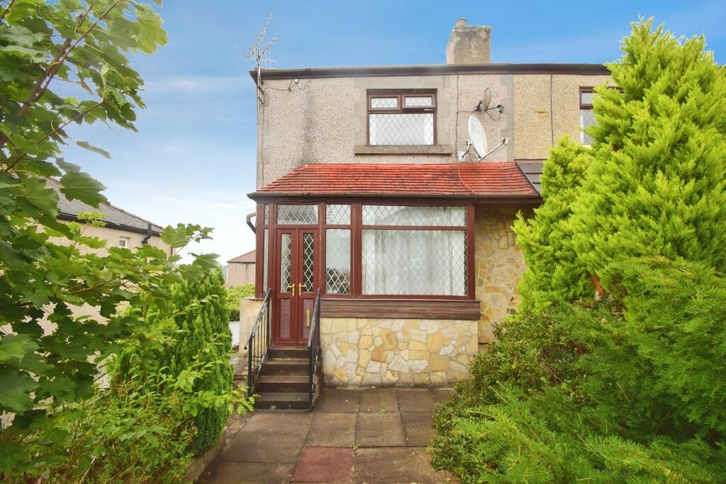 Main image of property: Lynfield Mount, Shipley