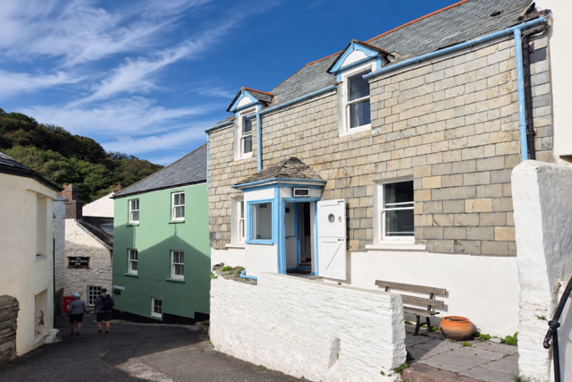 Main image of property: The Cabin, Garrett Street