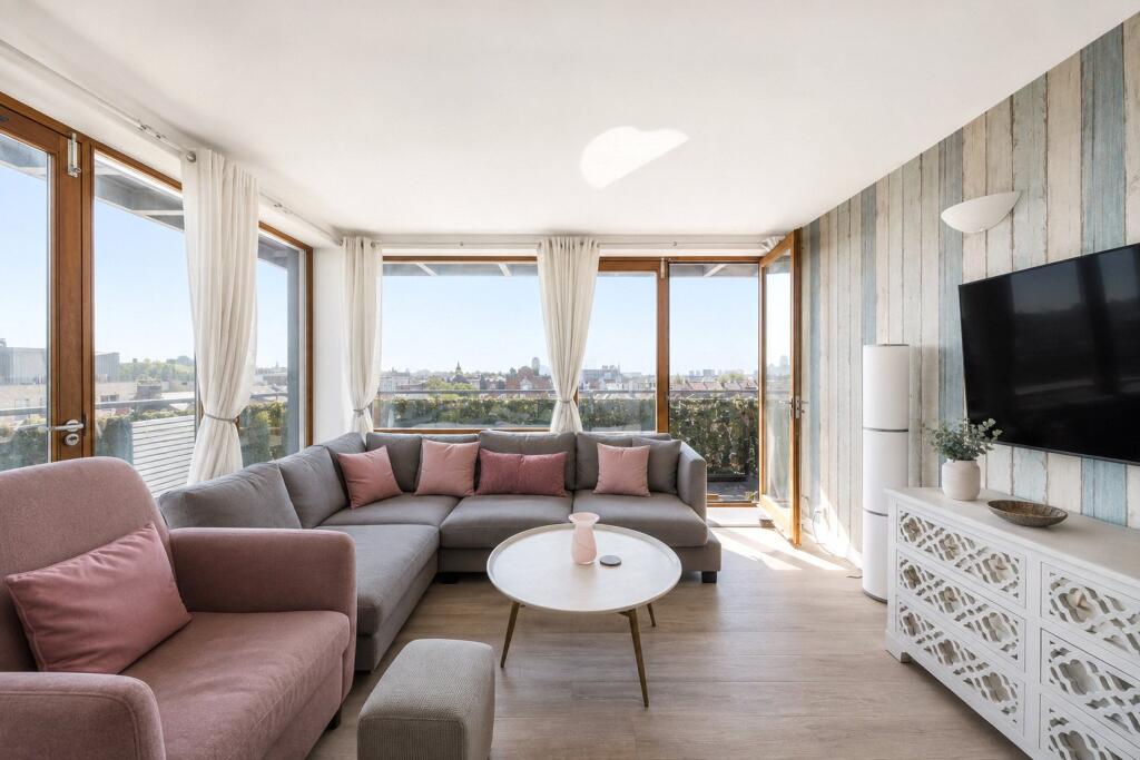 Main image of property: Kilburn High Road, London