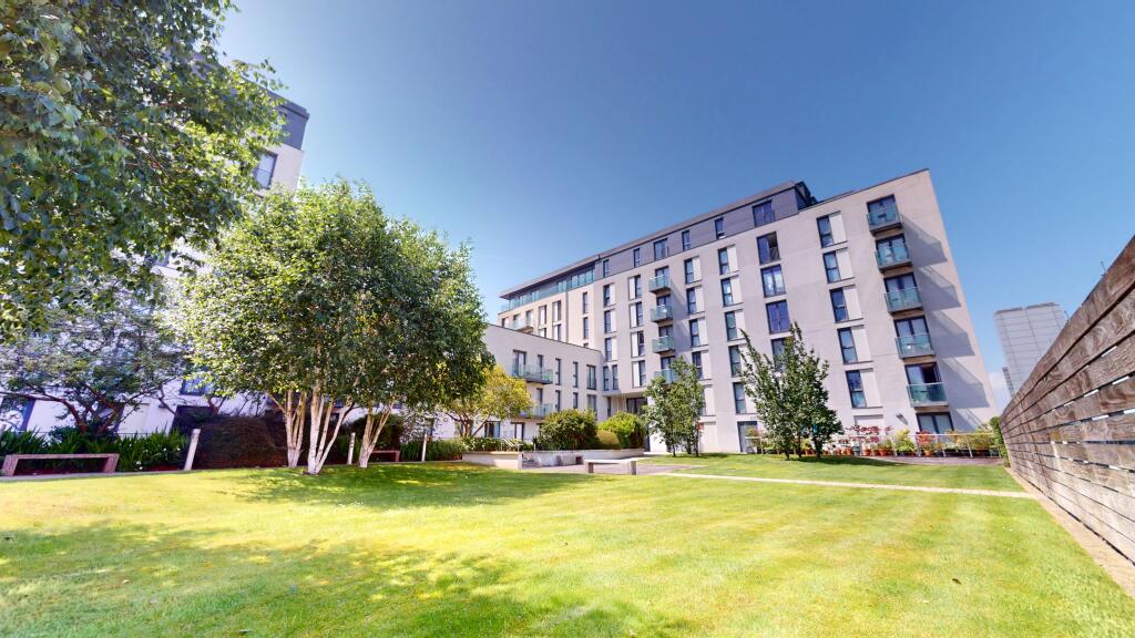 Main image of property: Hayes Apartments, The Hayes, Cardiff