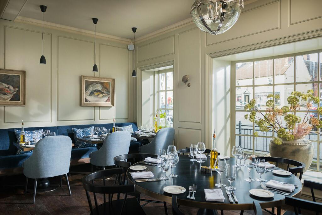 JR20160929_SteinsMarlborough_Interiors37.jpg