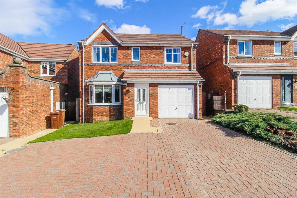 Main image of property: Pippins Approach, Normanton