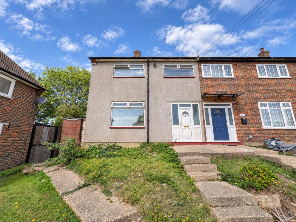 Main image of property: Dunstable Road, Romford, RM3