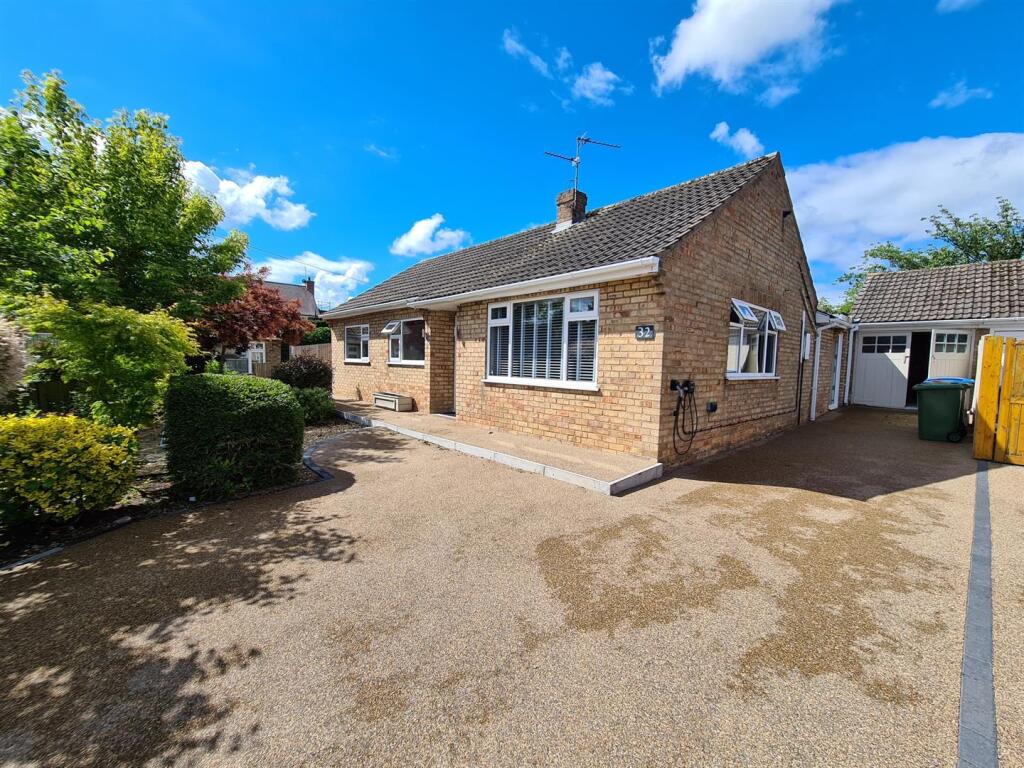 Main image of property: The Crescent, Beckingham