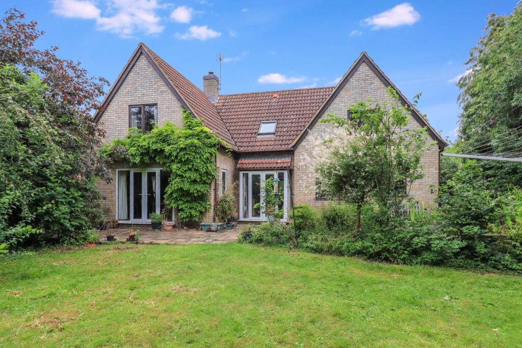 Main image of property: High Street, Longstanton, Cambridge