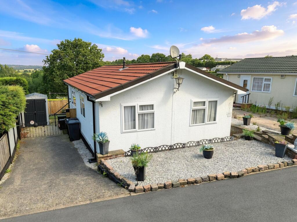 Main image of property: Lewis Way, Kilarney Park, Nottingham