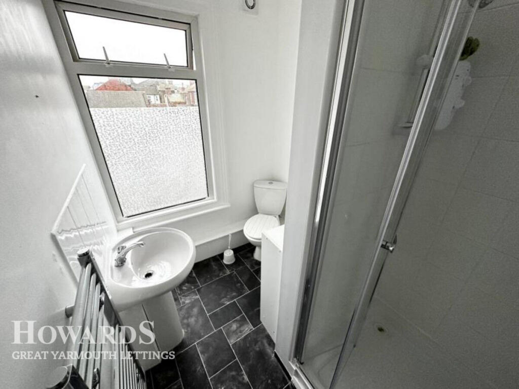 Main image of property: Deneside, Great yarmouth