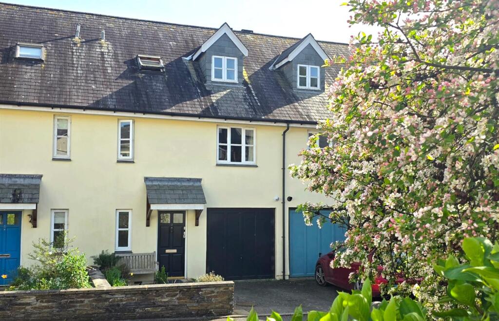 Main image of property: Vigo Mews, Tavistock