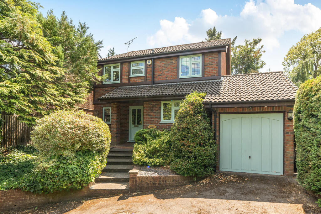 Main image of property: Pickhurst Lane, Hayes, Kent