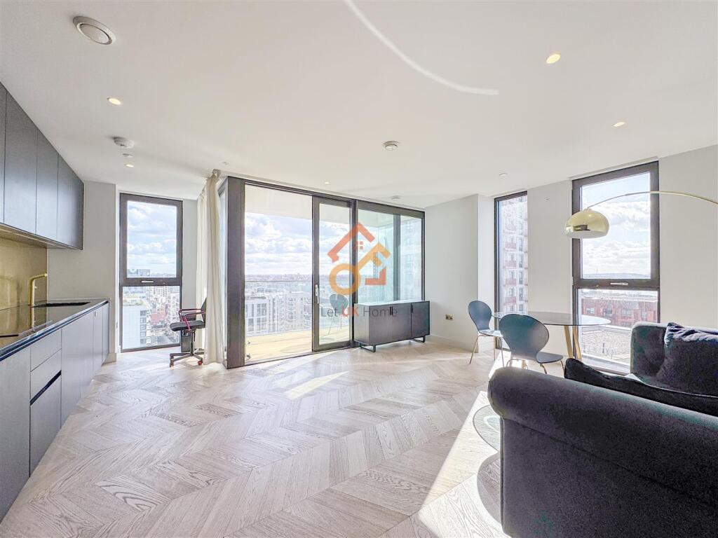 Main image of property: The Waterman, 5 Tidemill Square, London SE10
