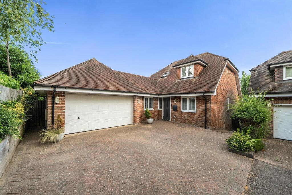 Main image of property: Holly Hill Lane, Sarisbury Green, Southampton
