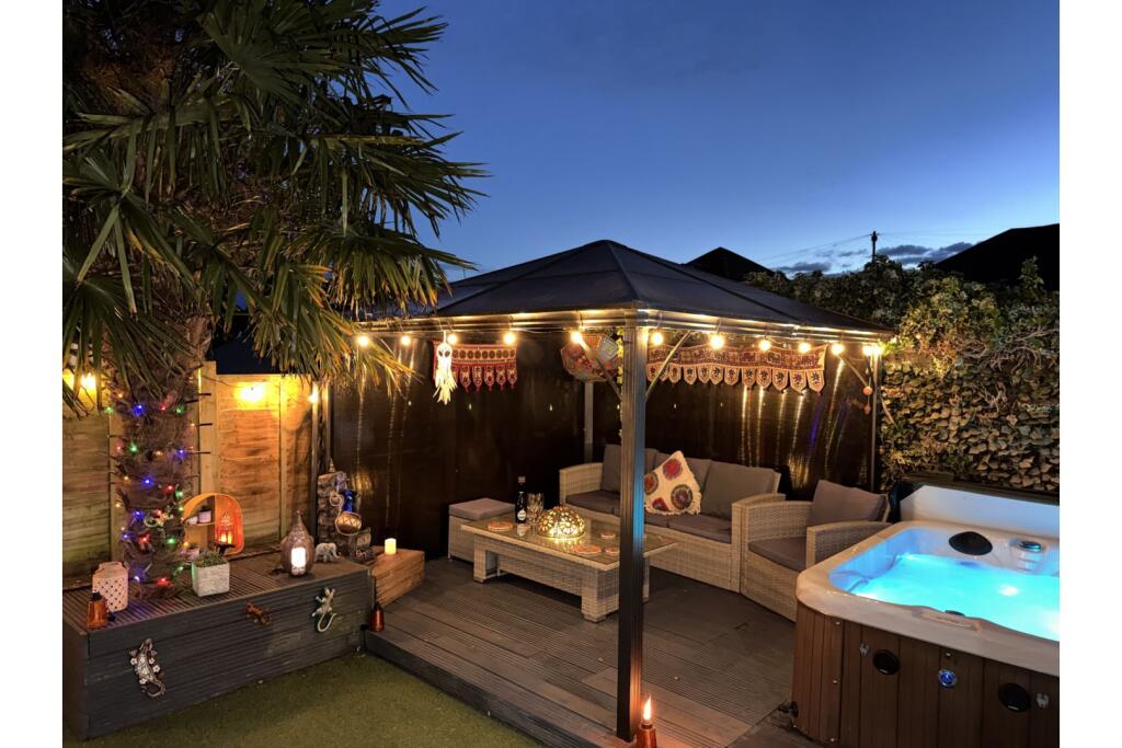 Main image of property: High Howe Lane, Bournemouth, BH11