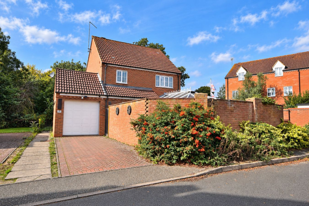 Main image of property: Ladymead Close, Northampton, NN4