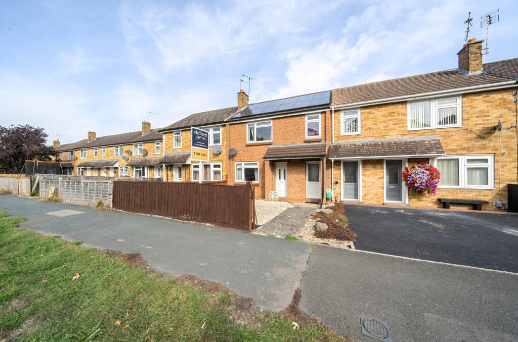 Main image of property: Queens Drive, Swindon, SN3