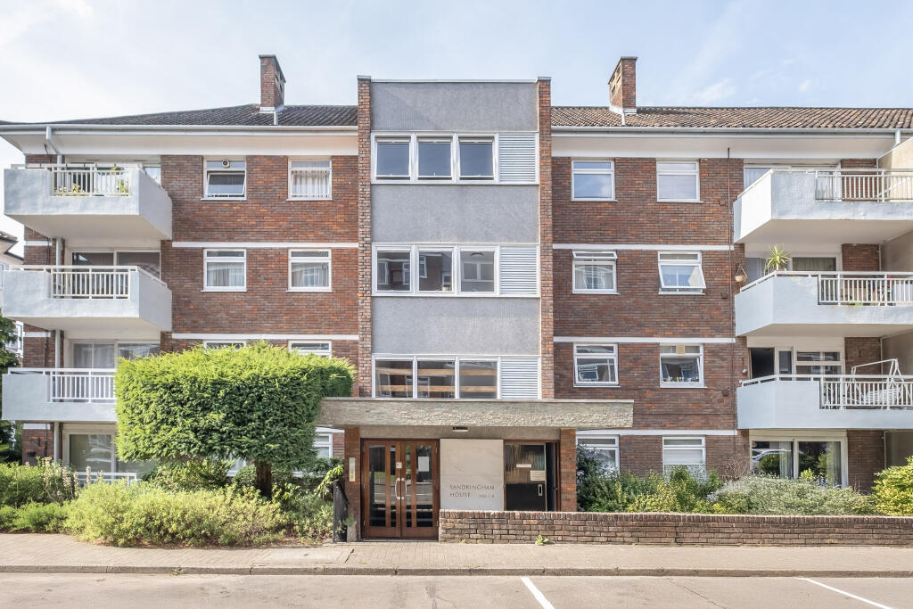 Main image of property: Sheen Road, Richmond, TW10