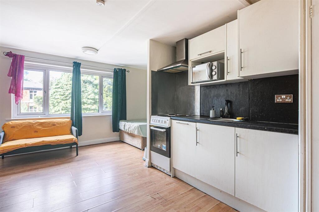 Main image of property: 20 Ventnor Court, 25 Wostenholm Road, Sharrow, S7 1LB