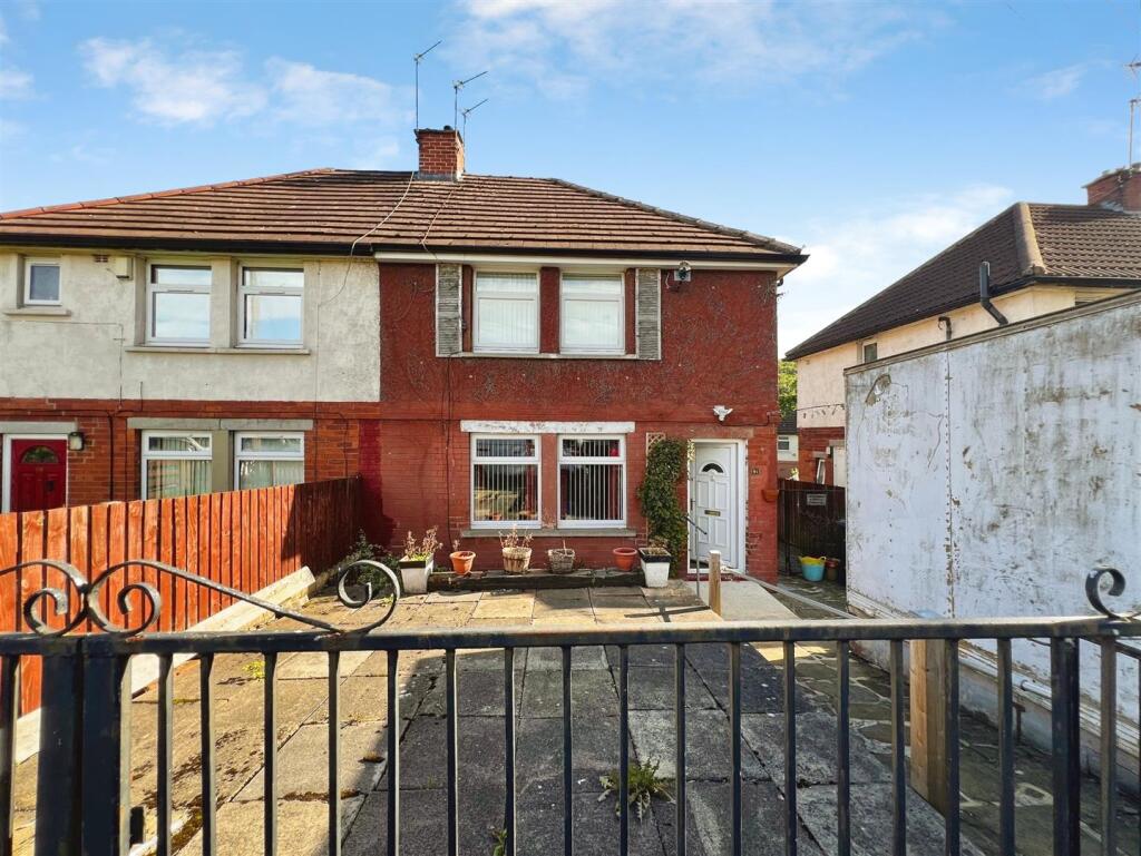 Main image of property: Roundwood Avenue Bradford, BD10 0LB