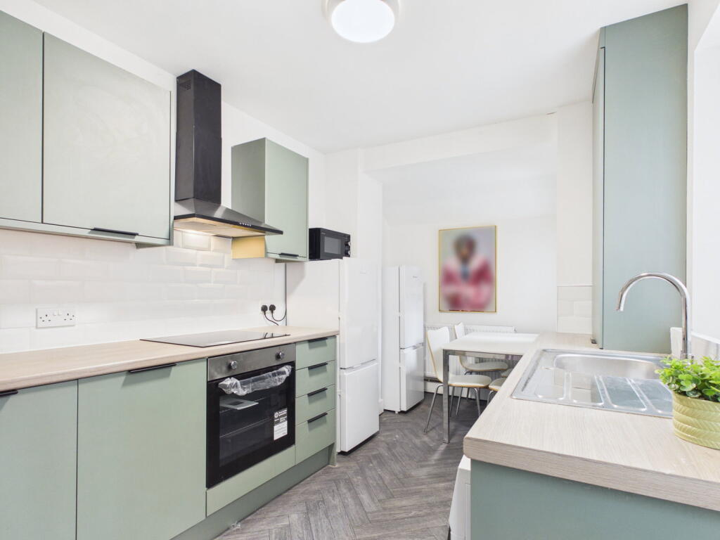 Main image of property: Hurst Street, Widnes, WA8 0EF
