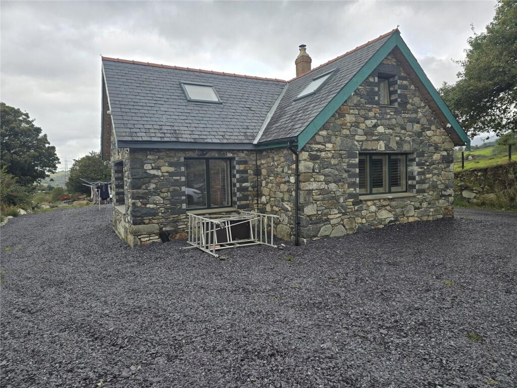 Main image of property: Llanllyfni, Caernarfon, Gwynedd, LL54