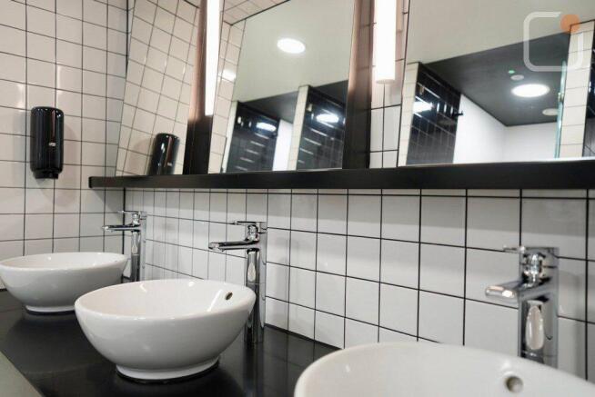 1 New York Street - Bathrooms