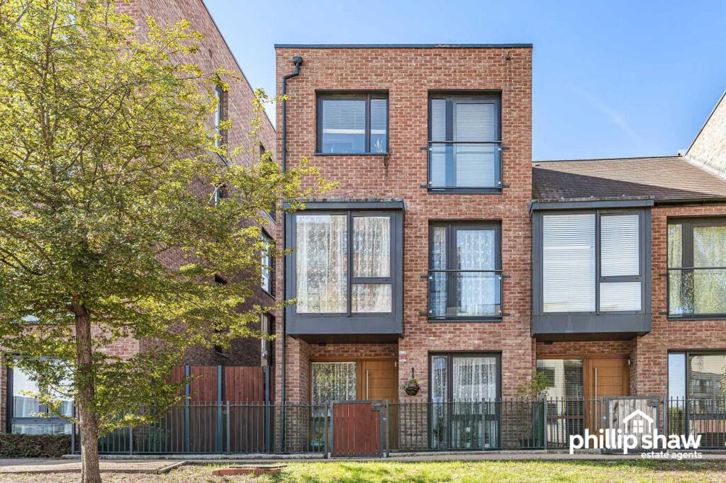 Main image of property: Ruskin Parade, Edgware, HA8