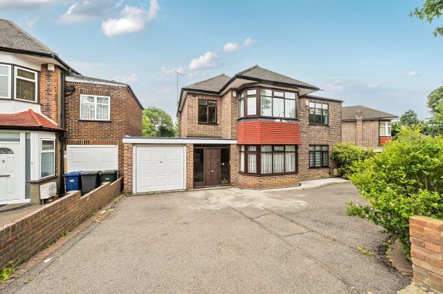 Main image of property: Sussex Ring, London, N12