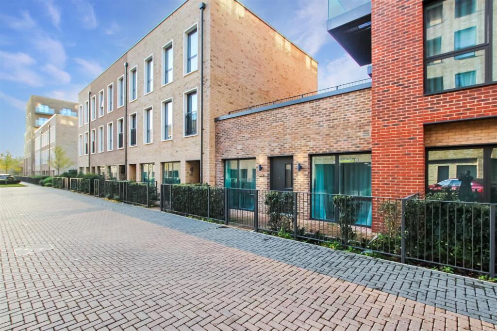 Main image of property: London NW9