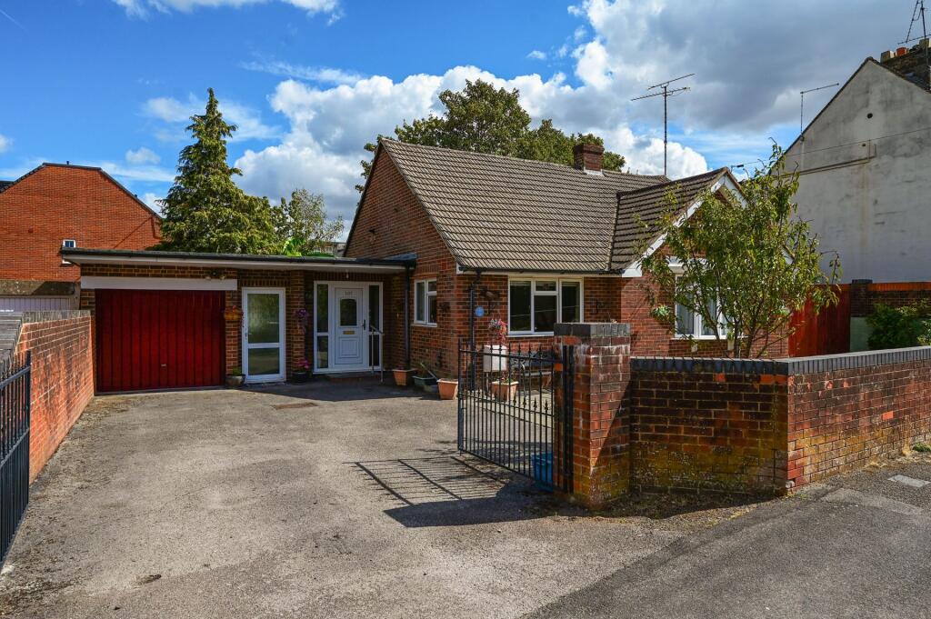 Main image of property: York Road, Farnborough, GU14
