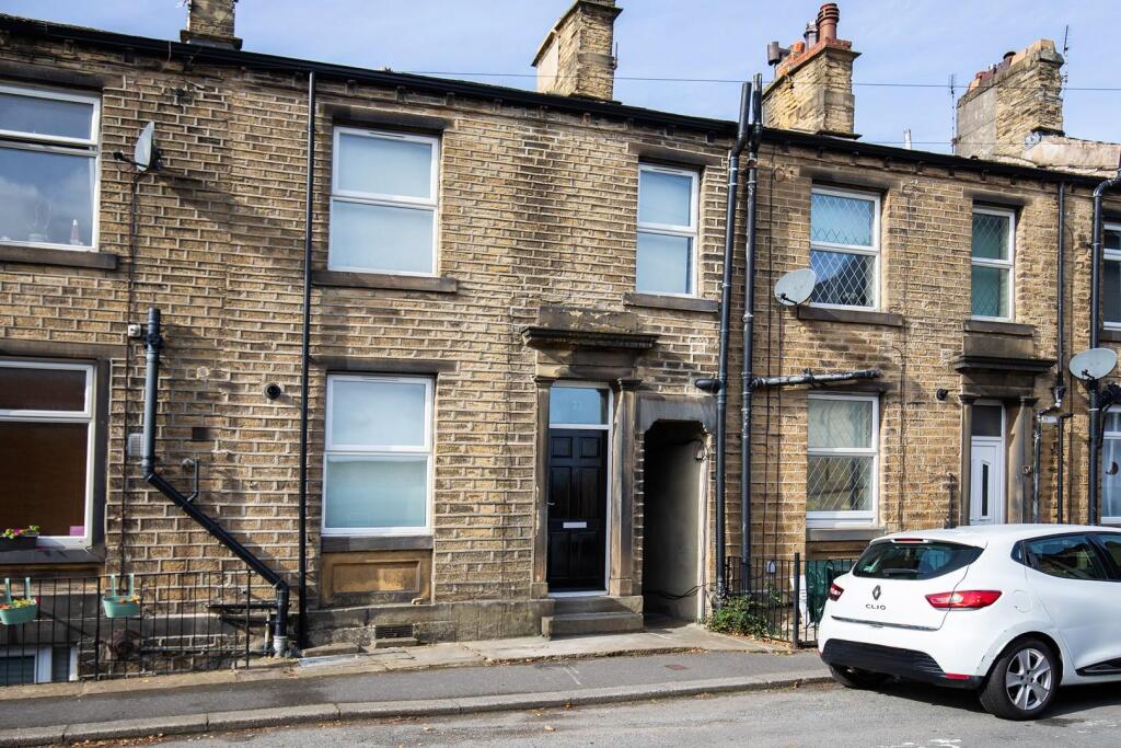 Main image of property: Thorncliffe Street, Huddersfield