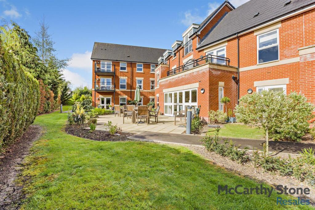 Main image of property: Meadowsweet Place, Spa Road, Melksham, SN12 7GW