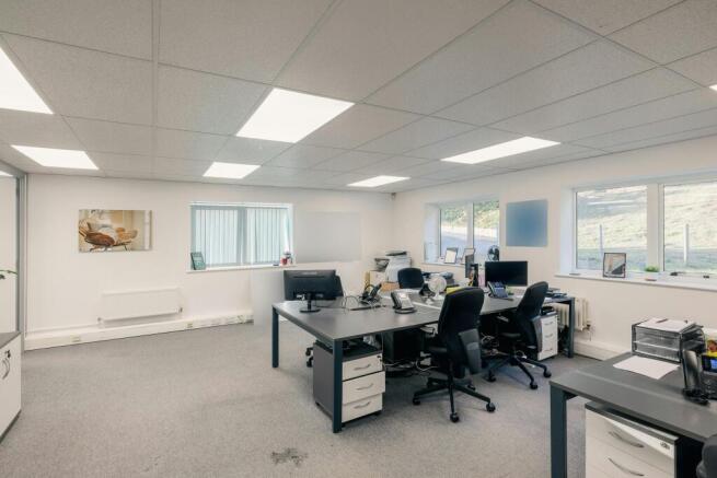 (2026-09-23)_Vantage House_(Rightmove)-4.jpg