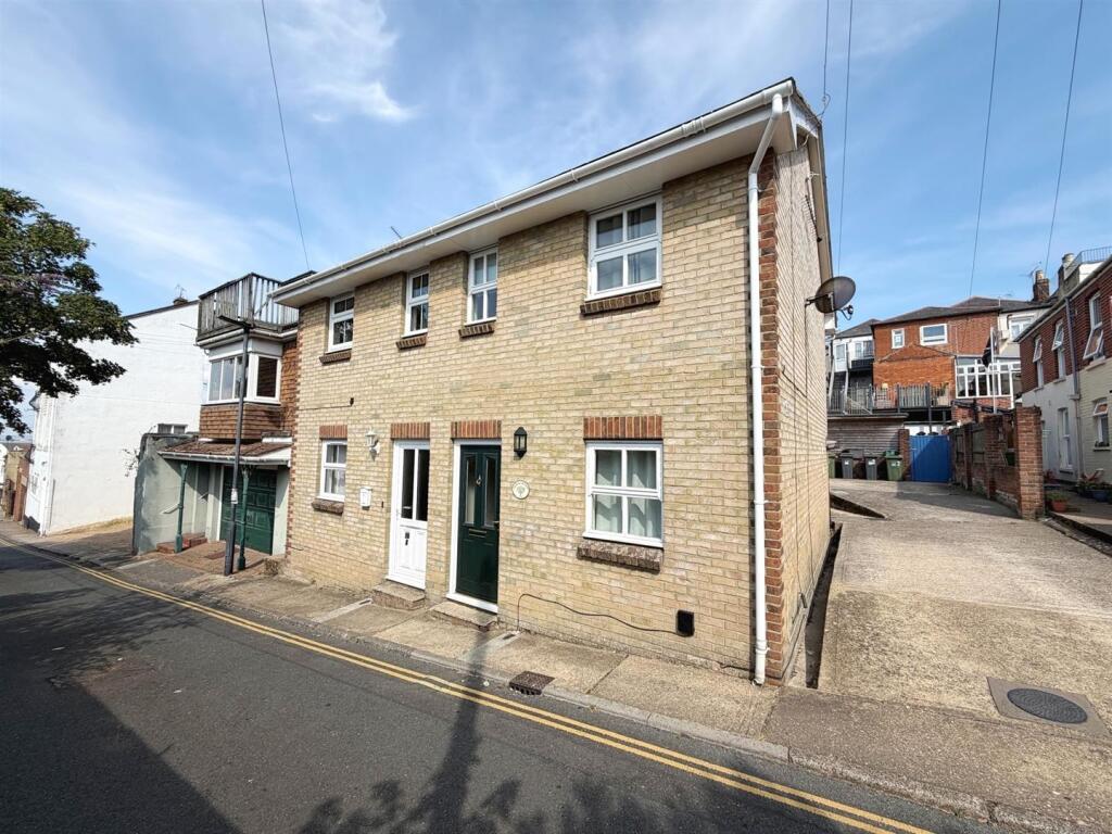 Main image of property: Church Lane, Ryde, PO33 2NB