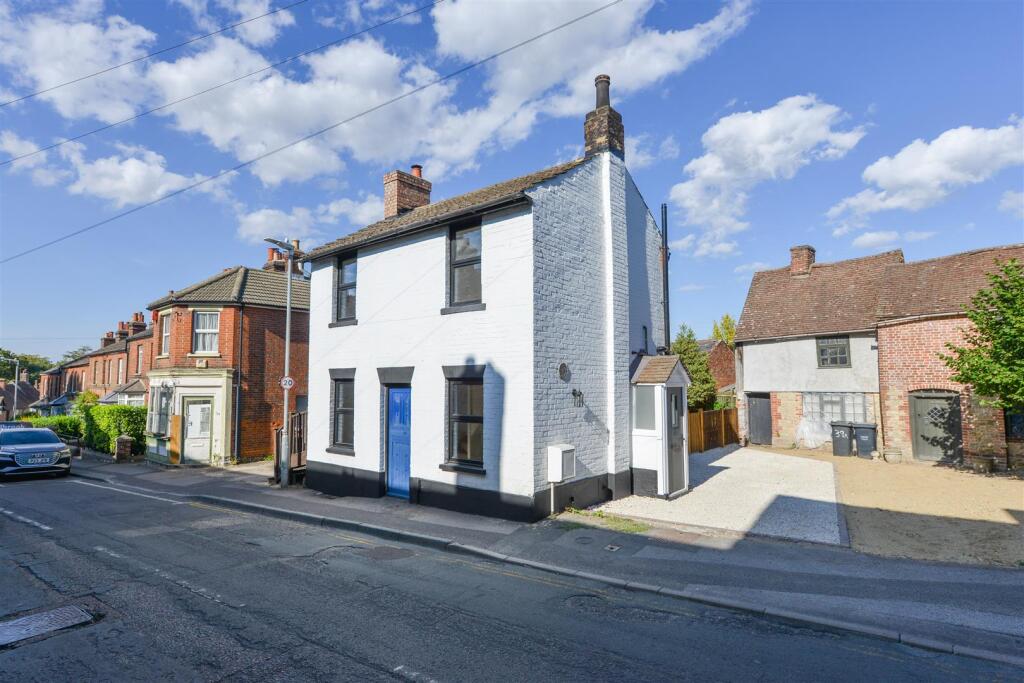 Main image of property: High Street, East Malling, West Malling