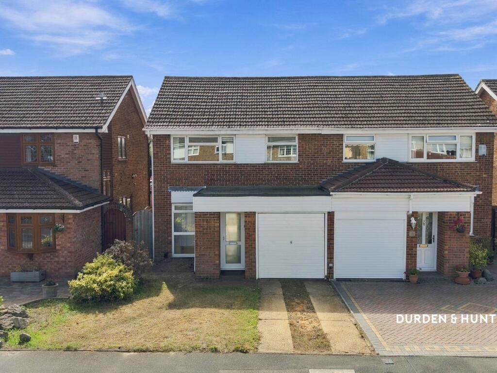 Main image of property: Veny Crescent, Hornchurch, RM12