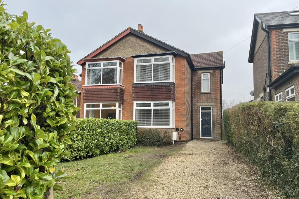 Main image of property: Botley Road, Burridge