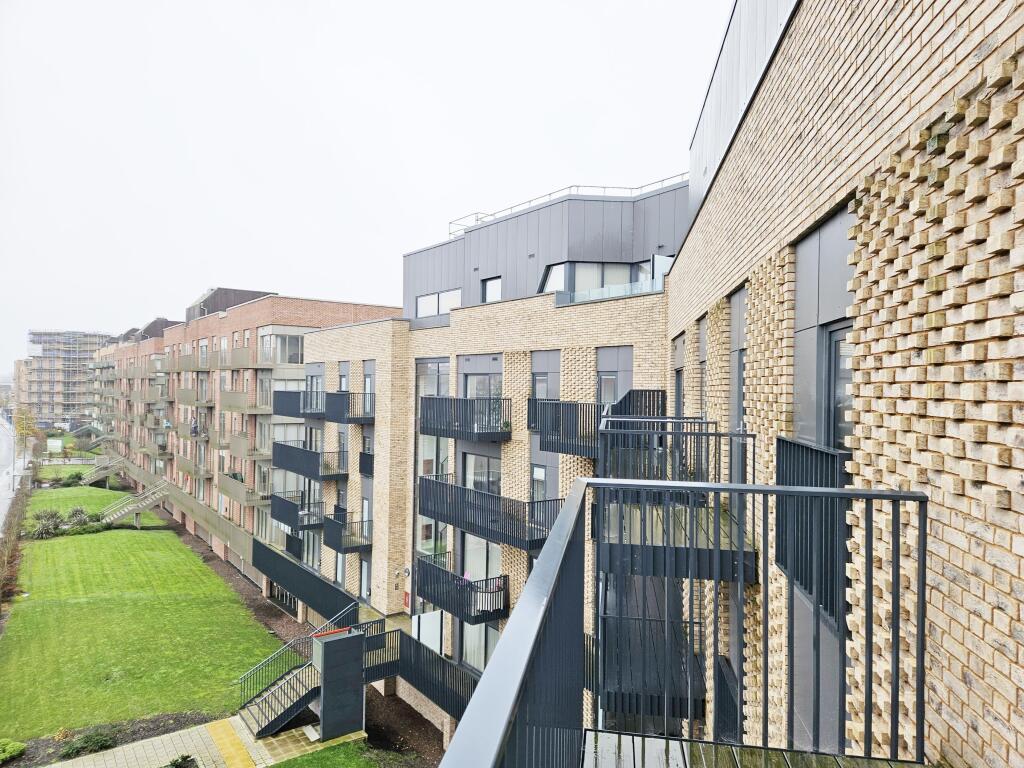 Main image of property: Hampton Place, Ashford, Ashford, TN23