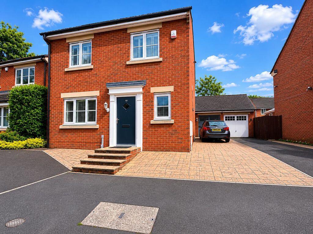 Main image of property: The Pines, Manchester