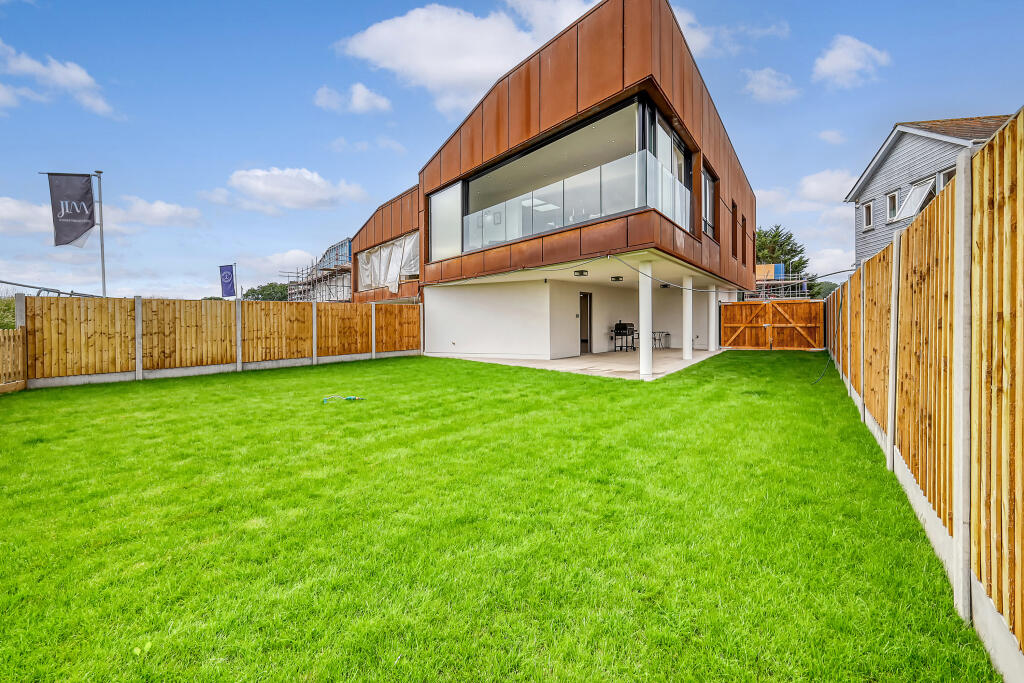 Main image of property: Kingsmans Farm House, Kingsmans Farm Road, Hullbridge, Essex